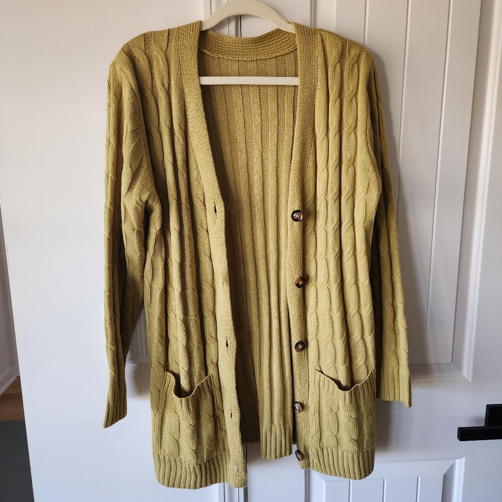 SIZE XL Olive Green Cable Knit Sweater.